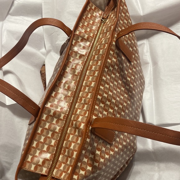 Time and Tru Sustainable Signature Tote Gingham - Picture 4 of 6